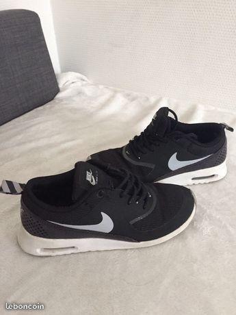 Baskets Nike Air Max Thea T 35