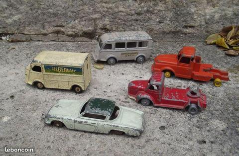 Lot voiture et camion Dinky Toys