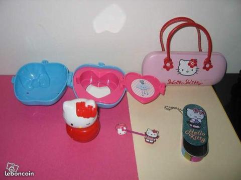 LOT HELLO KITTY Divers