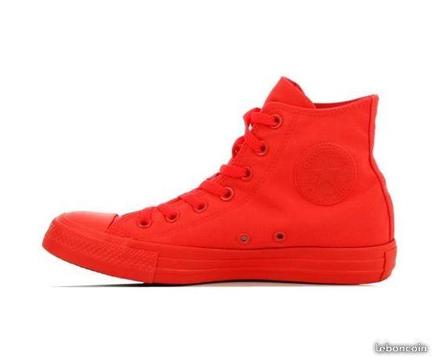 Baskets Converse All Stars Rouge T.44 - NEUF
