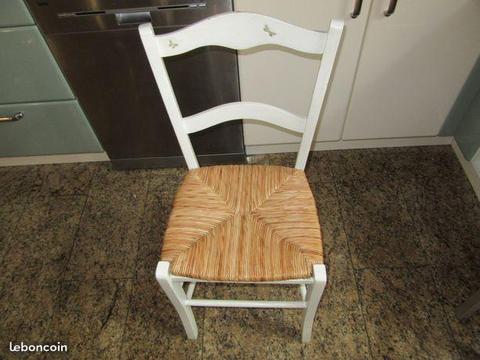 4 chaises de cuisine blanches