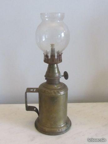 Lampe à pétrole complète