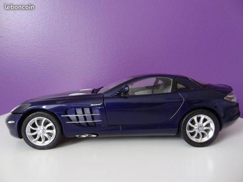 Mc Laren Mercedes SLR 20023 Bleu CMC 1/18