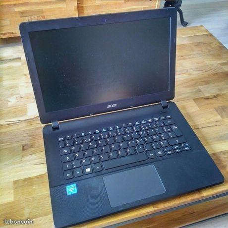 PC Ultra-Portable Acer Aspire ES1-331-C2WU 13.3