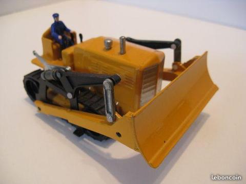 Joal Bulldozer 210 avec conducteur 1/43