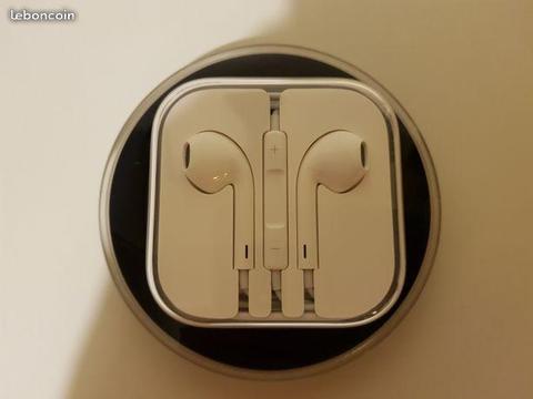 Apple EARPODS AVEC MINI JACK 3,5 NEUF