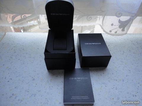 Boite pour montre Armani ( zinou75 )