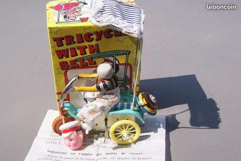 894 - Tricycle with bell