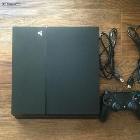 PS4 noire 500 go + FIFA 17