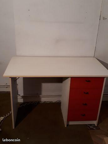 Bureau IKEA occasion blanc et rouge 112,5cm x 60cm