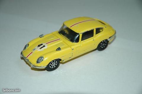Corgi Toys Jaguar Type E jaune 1/43