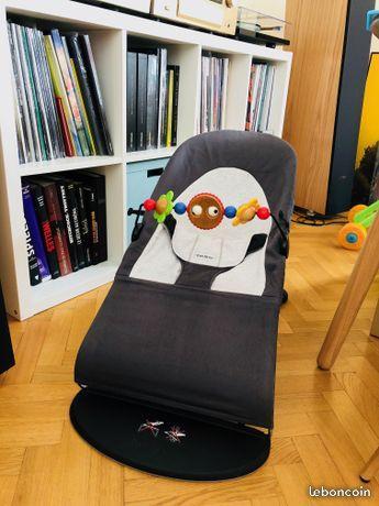 Transat Balance Babybjorn + jouets en parfait état