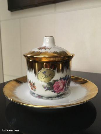 Bonbonnière/Sucrier en porcelaine de Limoges et or