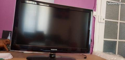 TV Samsung TNT HDTV 82cm