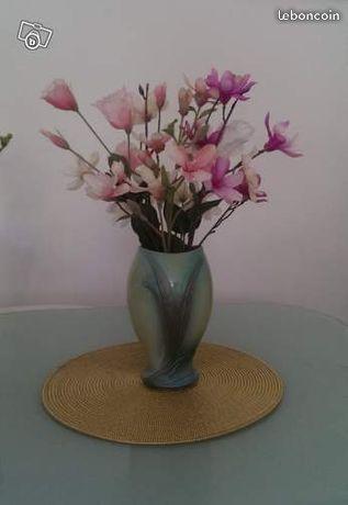 Vase verte pour fleurs