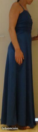Longue robe de soirée bleu gauloise en soie
