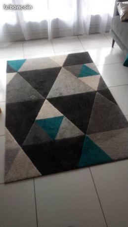 tapis motif géométrique