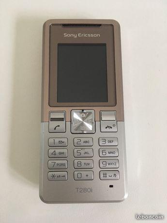 Téléphone portable Sony Ericsson T280i, neuf