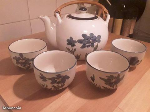 Ensemble à thé ou cafe avec 5 tasses