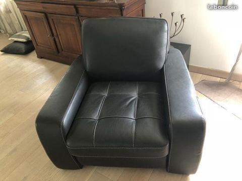 Joli fauteuil noir en cuir Vachette