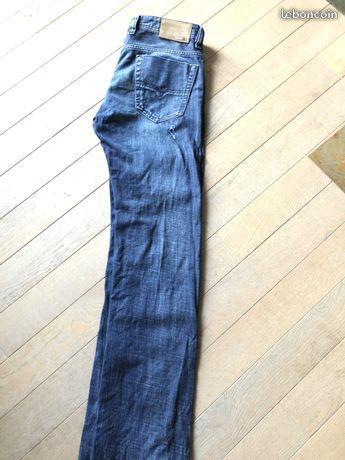 Jeans Diesel taille 30-32