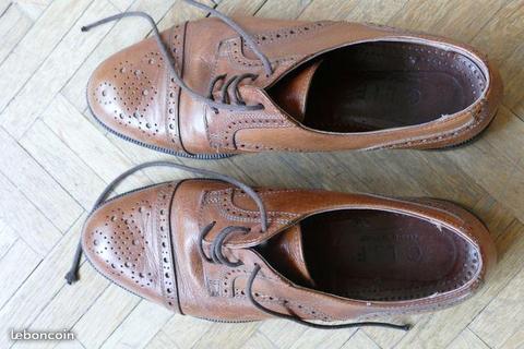 Chaussures à lacets marron en cuir pointure 40