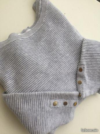 Pull gris de chez Cache Cache neuf