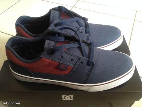 Chaussures Skate DC SHOES Taille 41 bleu NEUF
