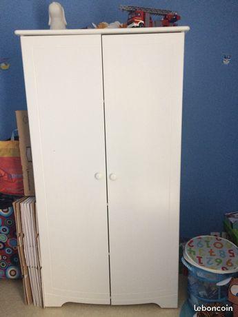 Armoire et commode sauthon de chez bébé 9