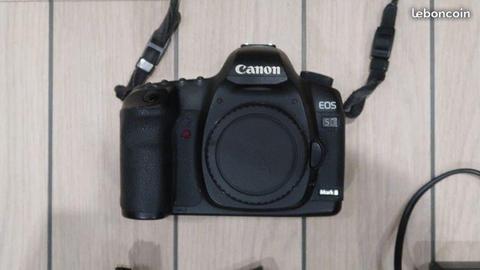 Canon 5D mark 2 + Grip + Batterie et chargeur