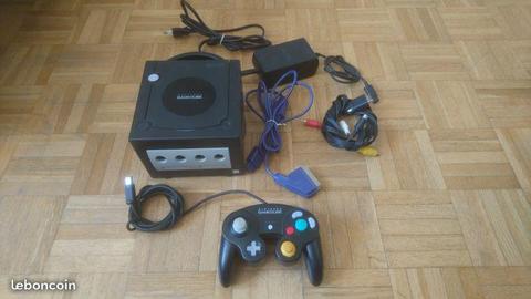 Nintendo Gamecube noire + 1 manette