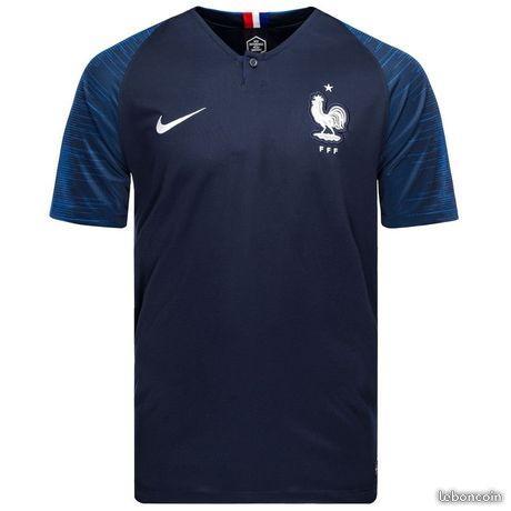 Équipe de France maillot Nike officiel, une étoile