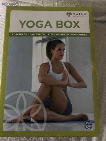 3 Dvd dans coffret yoga box état neuf