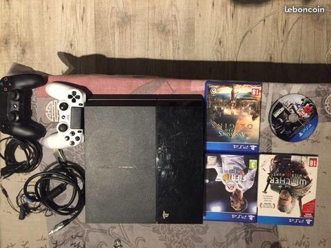 Playstation 4 + 2 manettes + 5 jeux + play 3