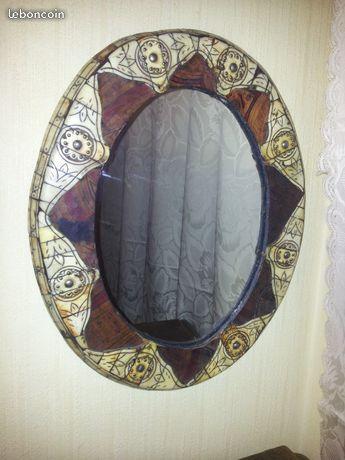 Miroir ovale ethnique