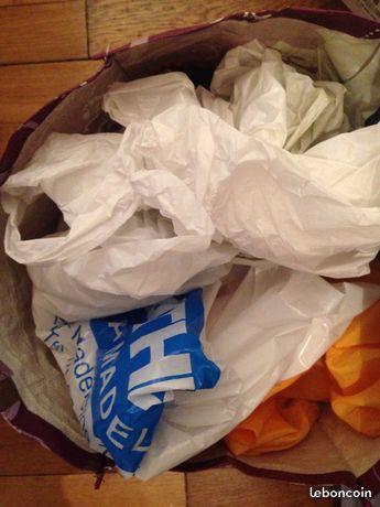 Donne lot de sacs plastique