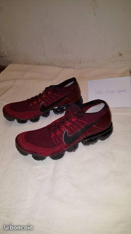 Vapormax flyknite Rouges taille 44