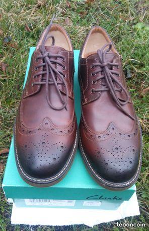 Chaussures Clarks cuir brogue taille 46 neuves