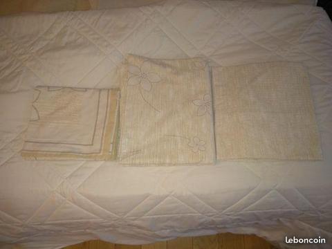 Parure de draps coton beige fleurs