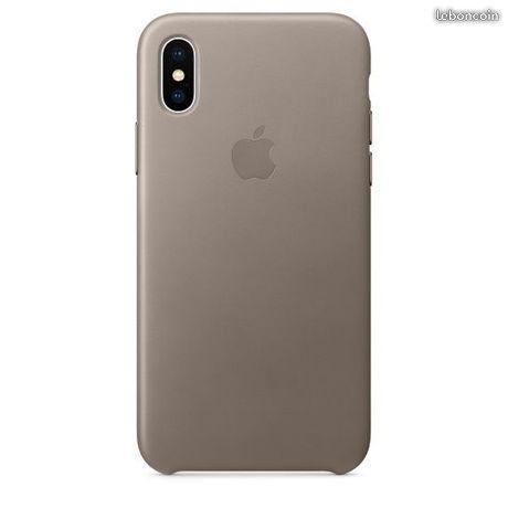 Coque iPhone X(s) cuir sous blister